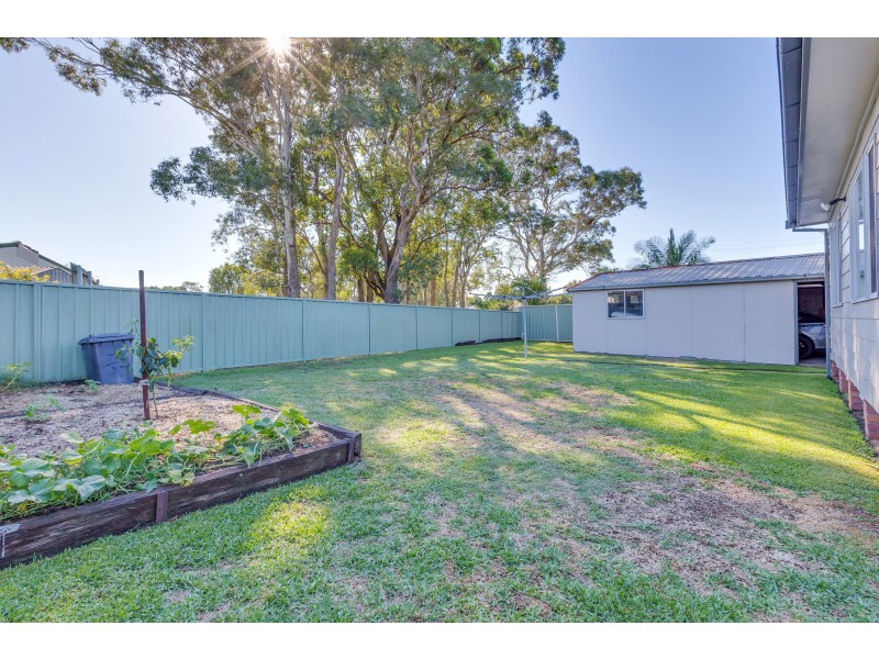 6 Thirlmere Parade, Tarro NSW 2322