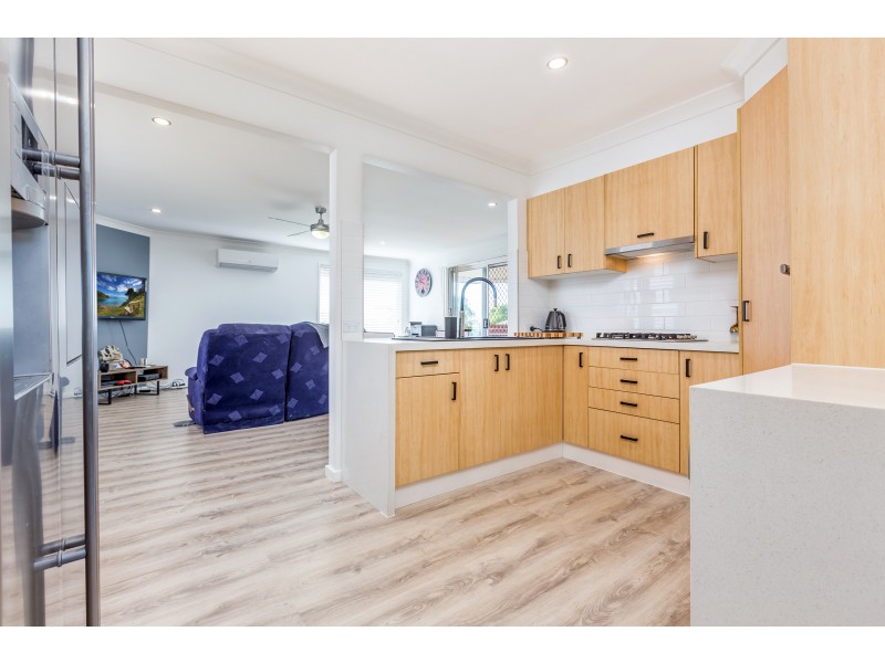 8 Chichester Avenue, Tarro NSW 2322