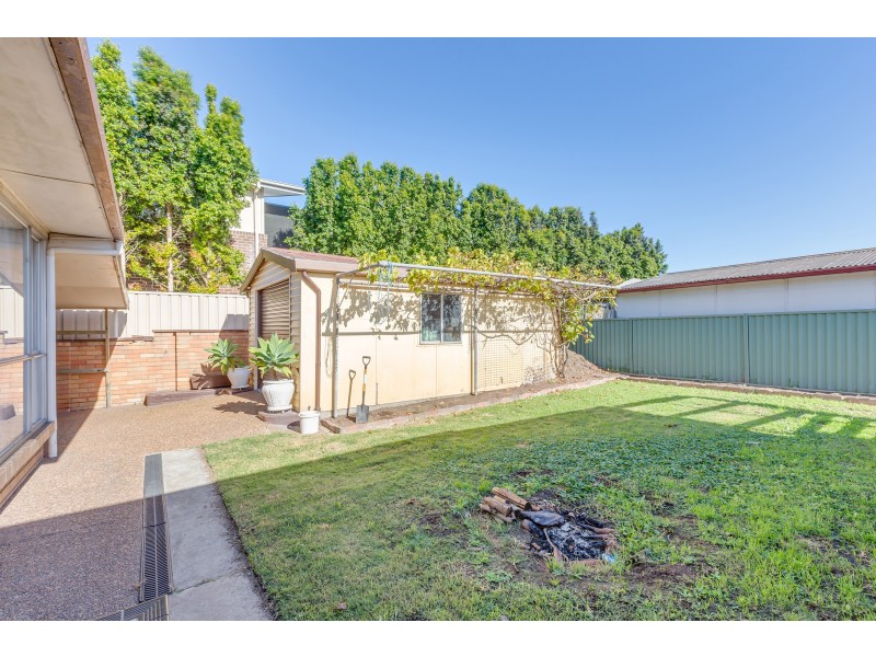 8 Paston Street, Tarro NSW 2322
