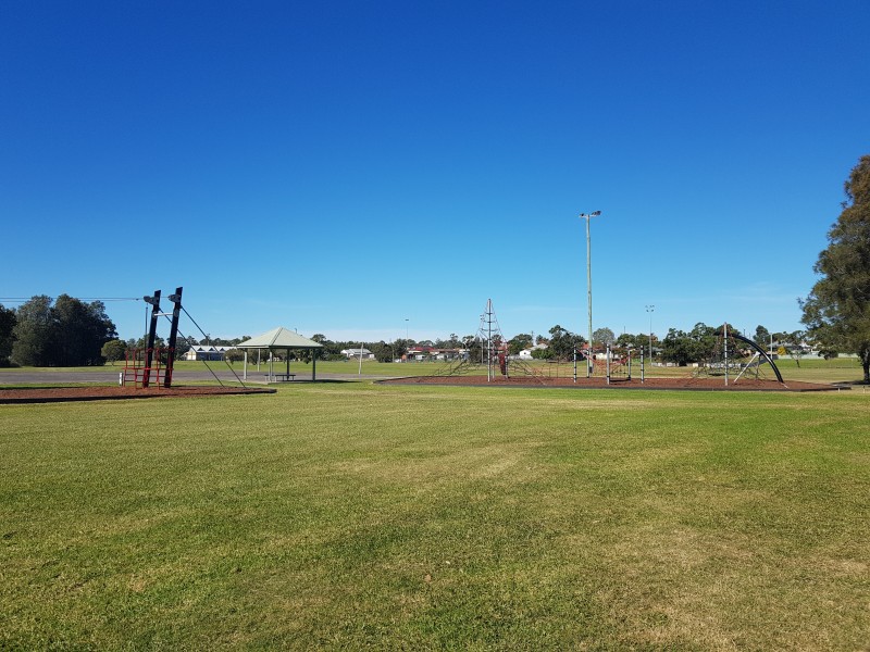 8 Paston Street, Tarro NSW 2322