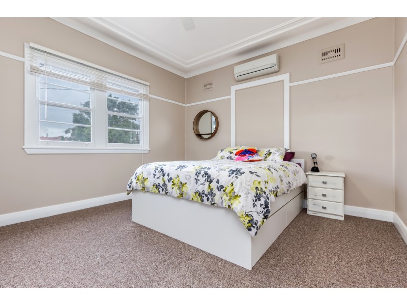 16 Eastern Ave, Tarro NSW 2322