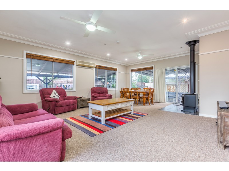 16 Eastern Ave, Tarro NSW 2322