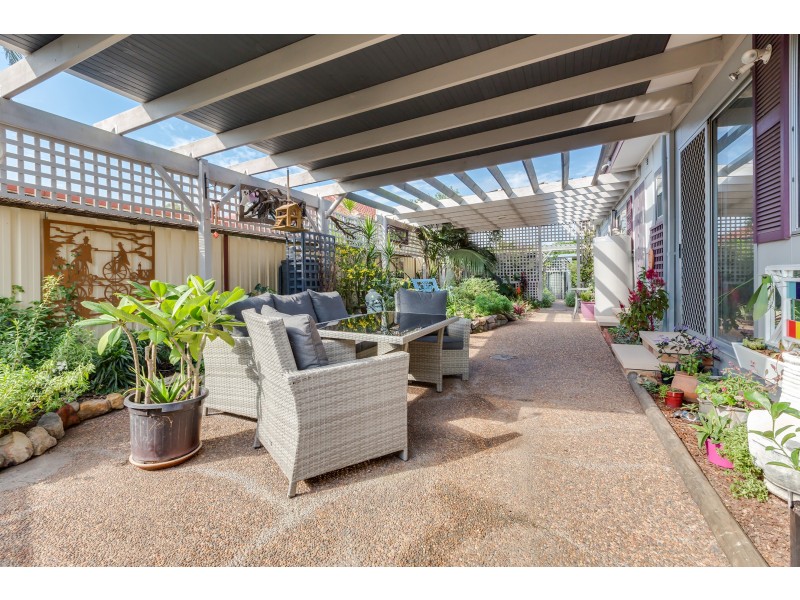 16 Eastern Ave, Tarro NSW 2322