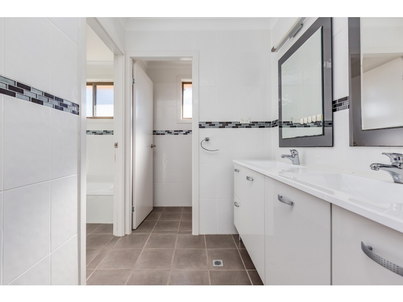 23 Molly Morgan Drive, East Maitland NSW 2323