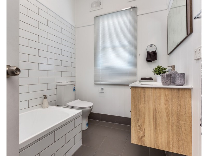 39 Karuah Street, Thornton NSW 2322