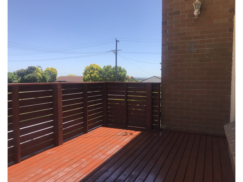 4 Busby Close, Woodberry NSW 2322