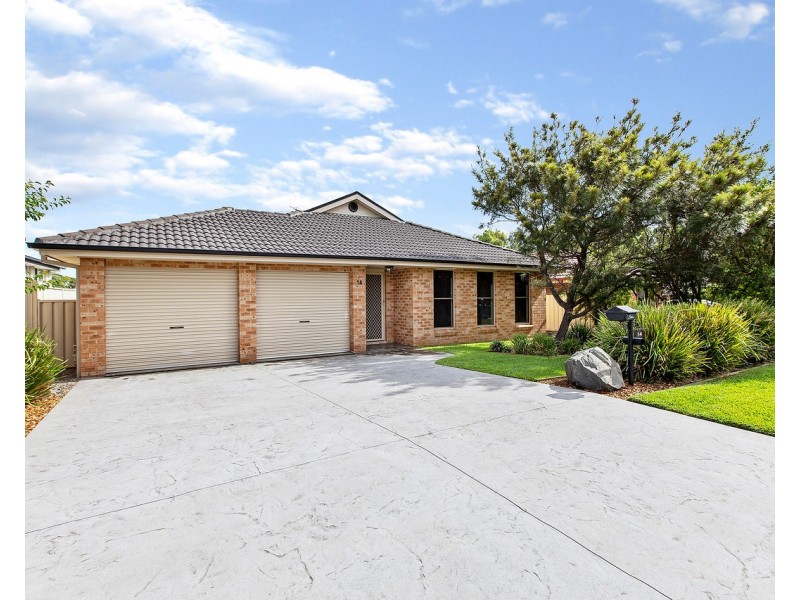 14 Coburn Circuit, Metford NSW 2323