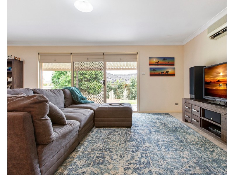 14 Coburn Circuit, Metford NSW 2323