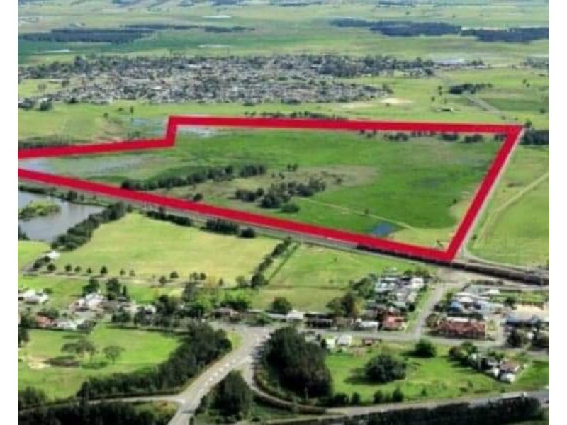 16 Woodberry Road, Tarro NSW 2322