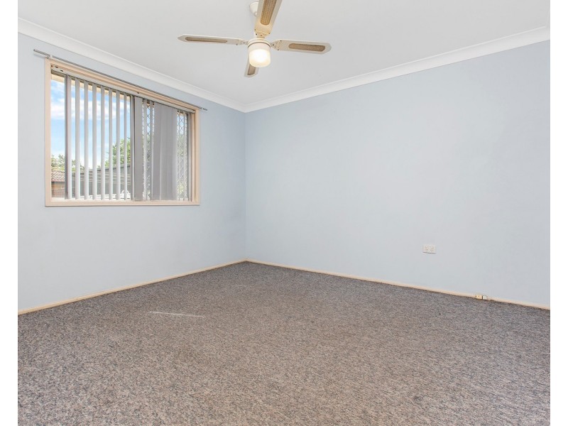 40 Burgess Parade, Tarro NSW 2322