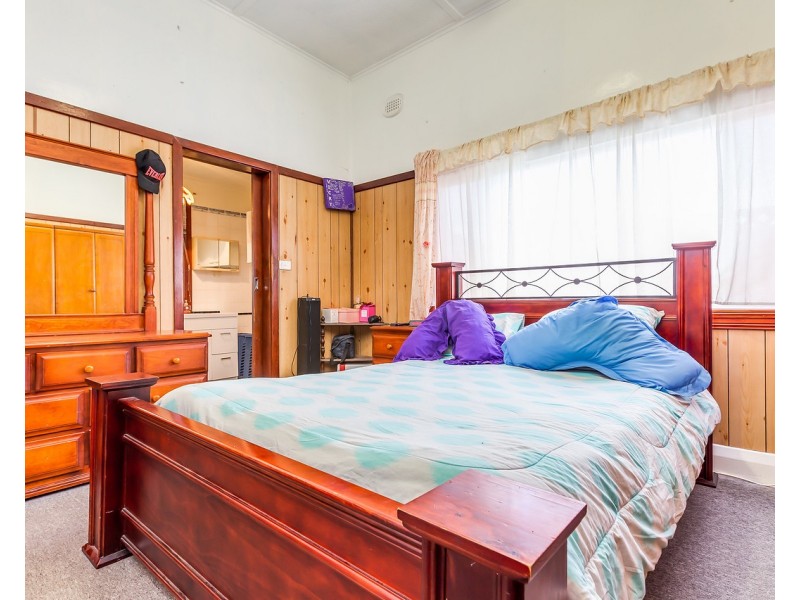 12 Emerson Street, Beresfield NSW 2322