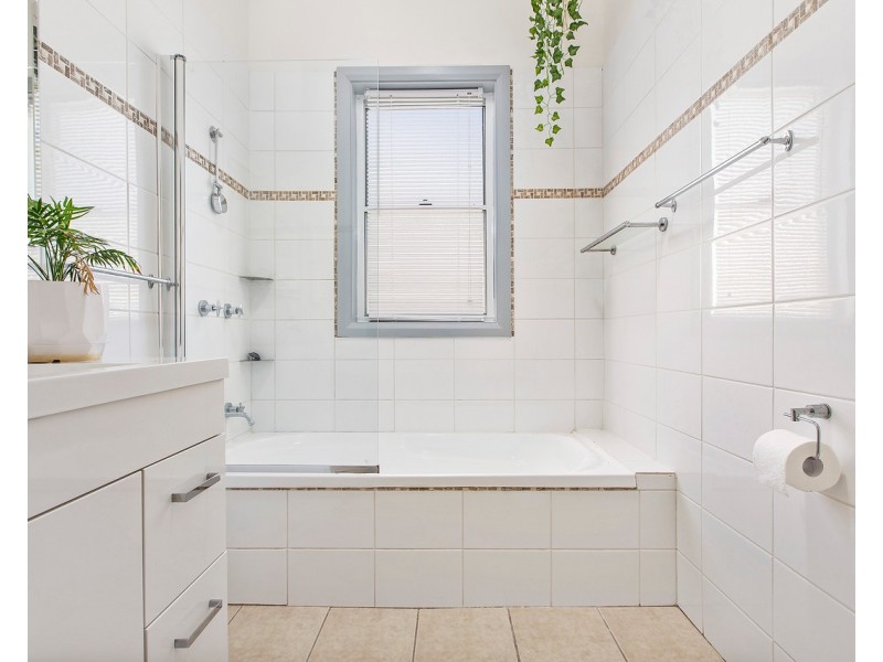 71 Banks Street, East Maitland NSW 2323