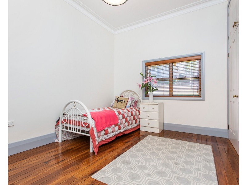 71 Banks Street, East Maitland NSW 2323