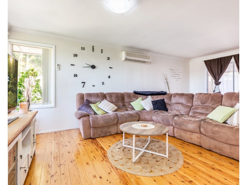 8 Paston Street, Tarro NSW 2322