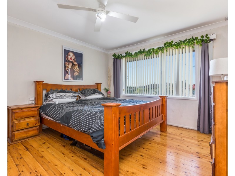 8 Paston Street, Tarro NSW 2322