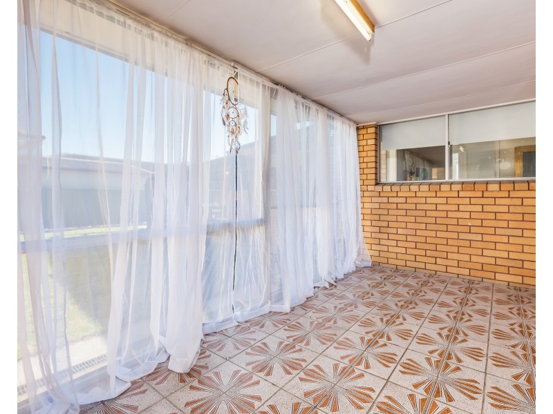 8 Paston Street, Tarro NSW 2322