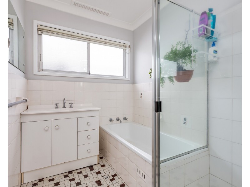 15 Ibis Parade, Woodberry NSW 2322