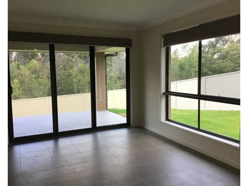 16 Isla Street, Raworth NSW 2321