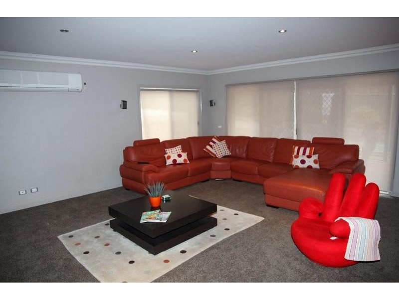 19 Highland Way, Maiden Gully VIC 3551