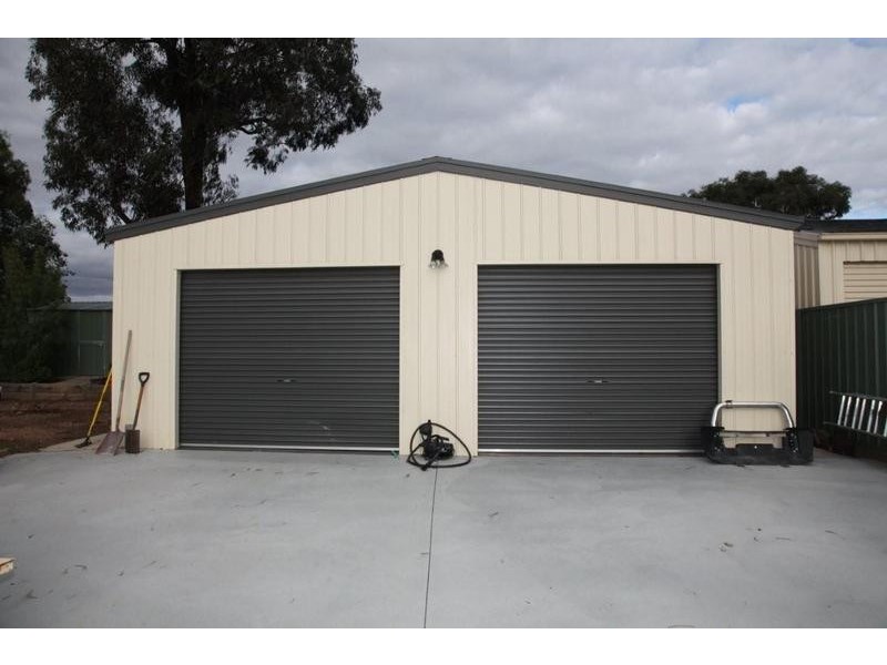 19 Highland Way, Maiden Gully VIC 3551