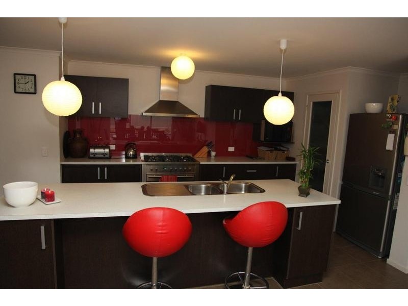 18 Meadows Way, Maiden Gully VIC 3551