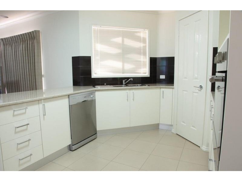 2 Garden Drive, Epsom VIC 3551