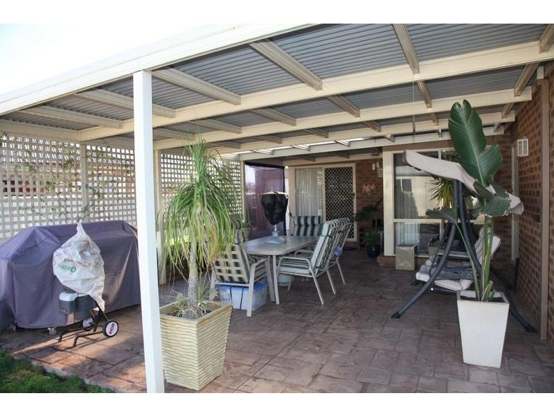 13 Cassandra Cresent, Epsom VIC 3551