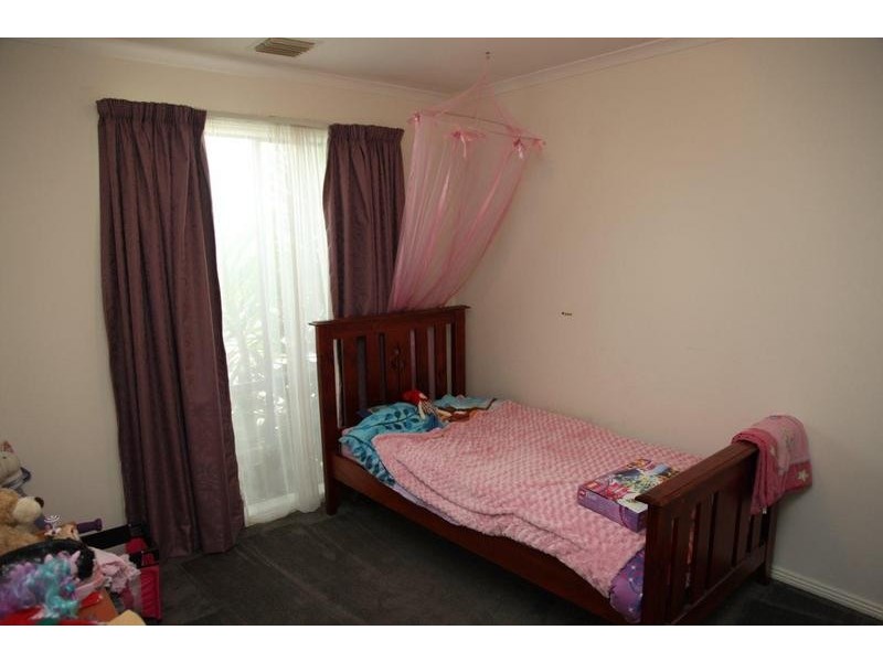 11 Julian Way, California Gully VIC 3556