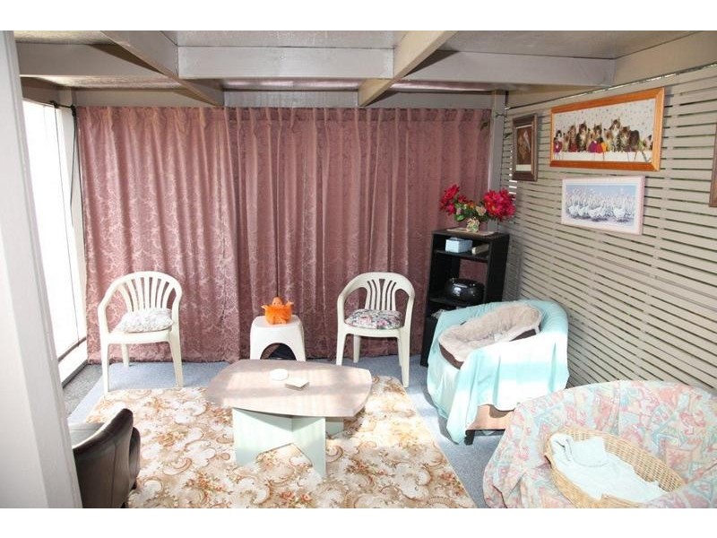 6/4 Collins Street, Kangaroo Flat VIC 3555