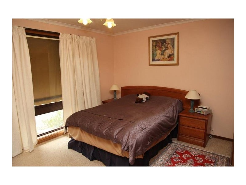 1 Clee Crescent, Strathdale VIC 3550