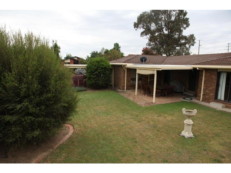 1 Clee Crescent, Strathdale VIC 3550