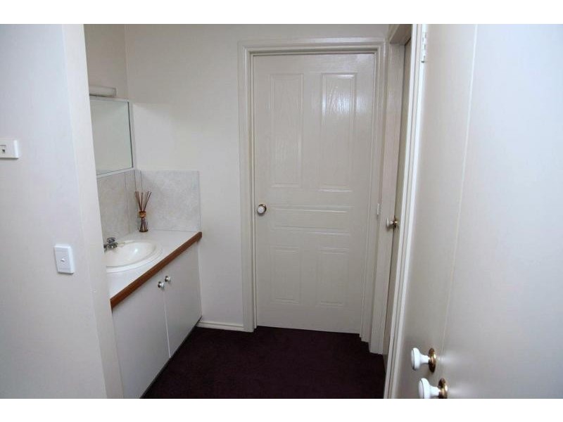 11 Fraser Court, Kangaroo Flat VIC 3555