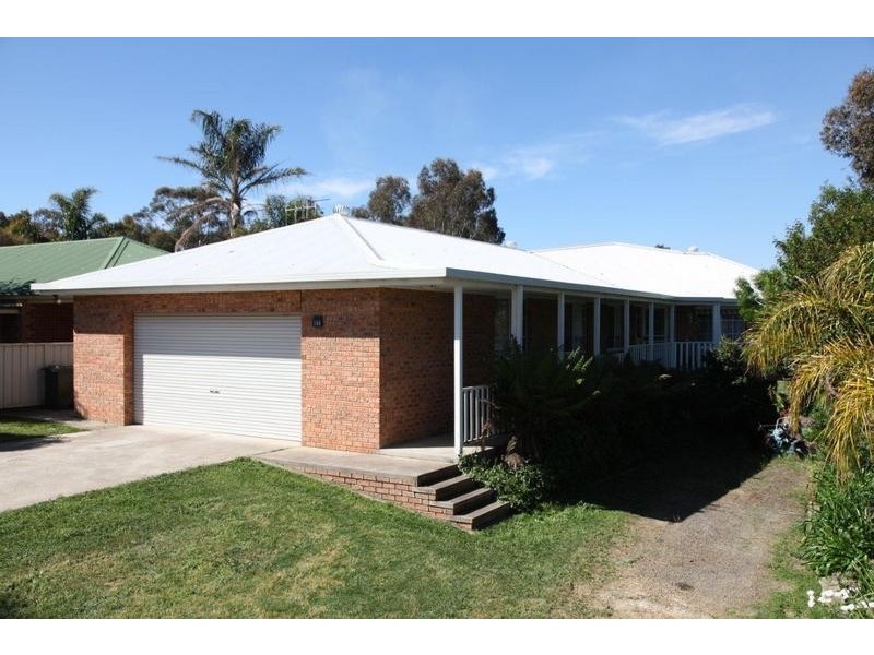 11 Fraser Court, Kangaroo Flat VIC 3555