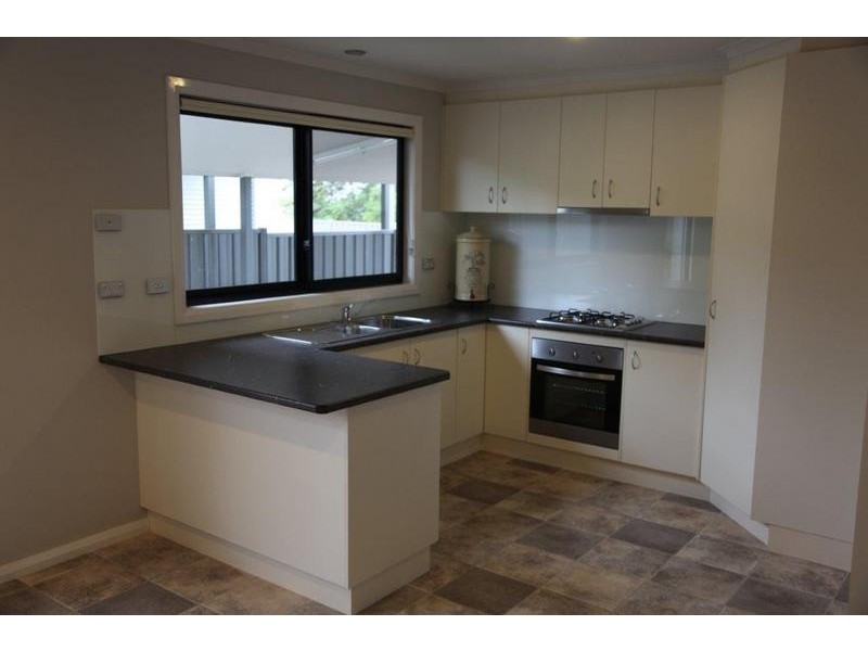 1 / 3a Bailey Street, California Gully VIC 3556