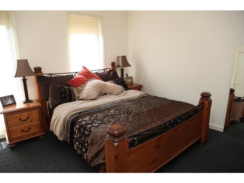 1/74 Bannister, North Bendigo VIC 3550