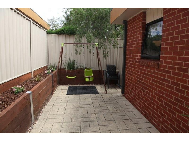 1/74 Bannister, North Bendigo VIC 3550