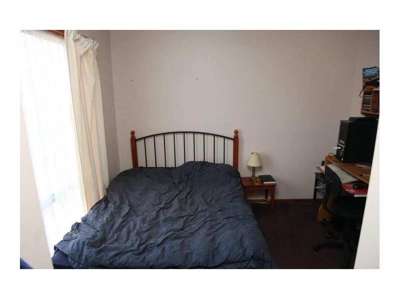 8 Taplan Court, Golden Square VIC 3555