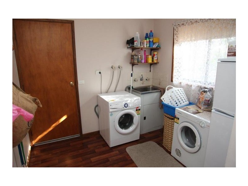 8 Taplan Court, Golden Square VIC 3555