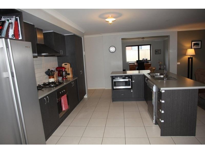 10 Bellbird Drive, California Gully VIC 3556