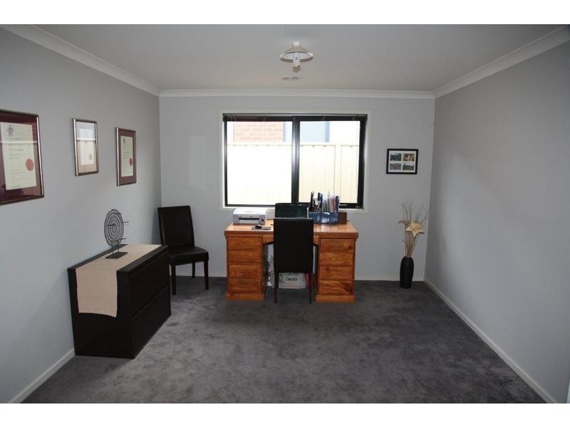 10 Bellbird Drive, California Gully VIC 3556