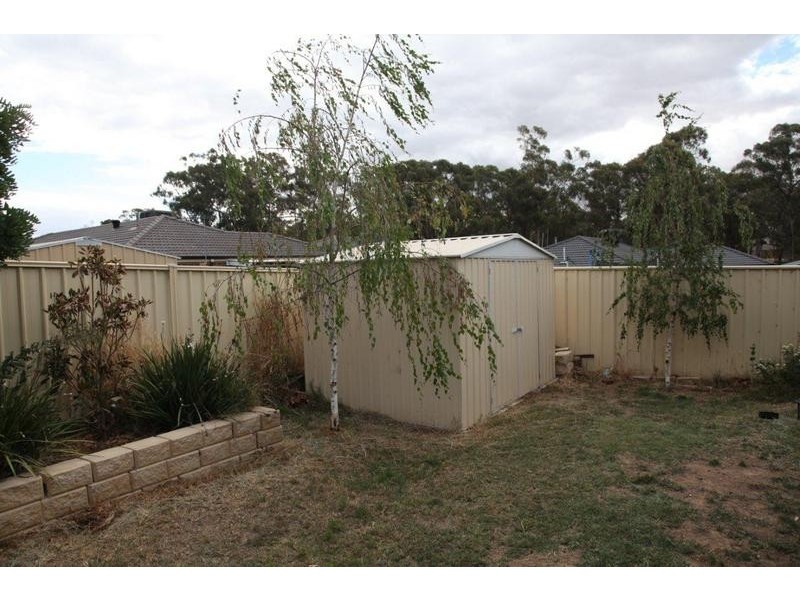 10 Bellbird Drive, California Gully VIC 3556