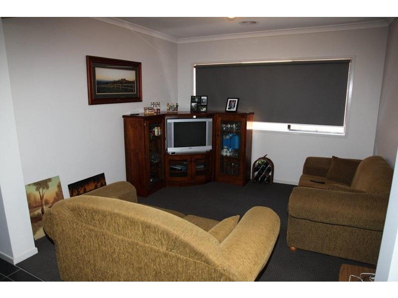 122 Myrtle Road, Ascot VIC 3551