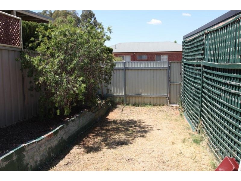 6 B Lukin Cresent, Kangaroo Flat VIC 3555