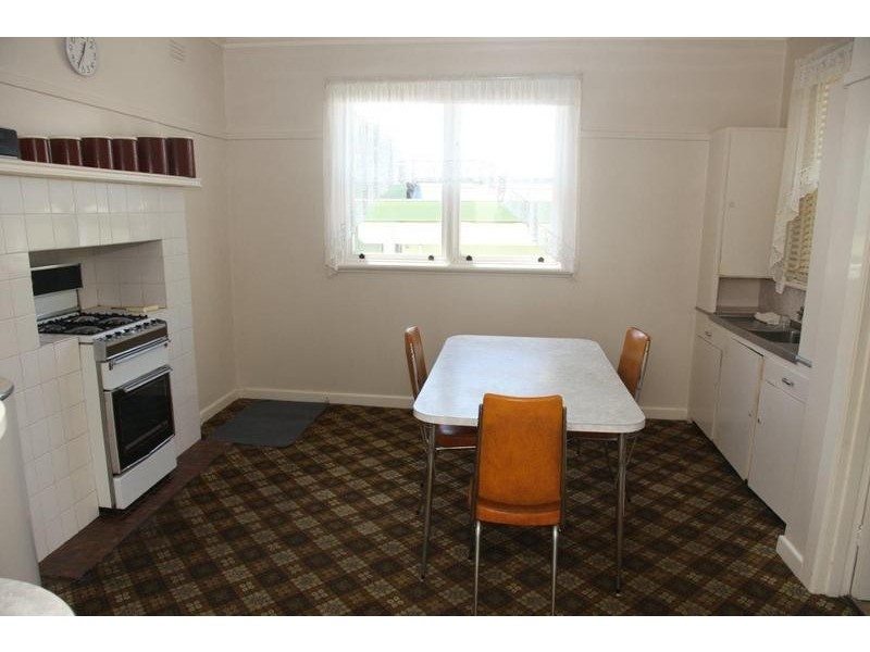 25 Buckley Street, Long Gully VIC 3550