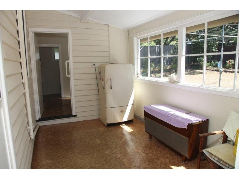 25 Buckley Street, Long Gully VIC 3550