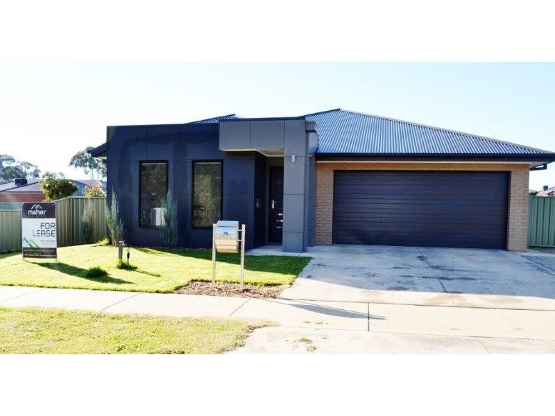 35 Sanctuary Boulevard, Maiden Gully VIC 3551