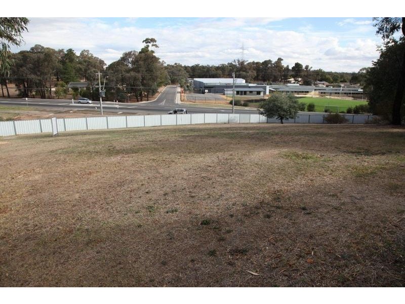 9 Stephens Court, Strathdale VIC 3550