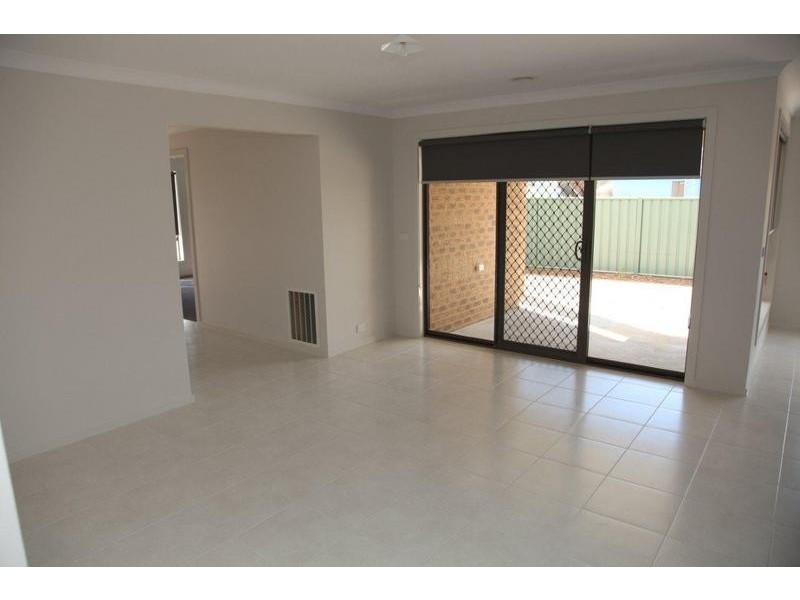 142 Ironstone Road, Ascot VIC 3551