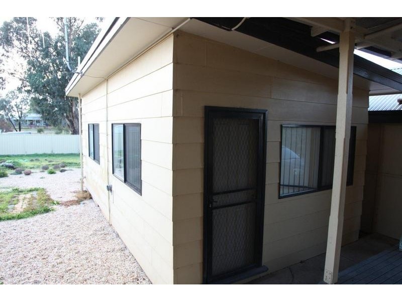 25 Sandhurst Road, California Gully VIC 3556