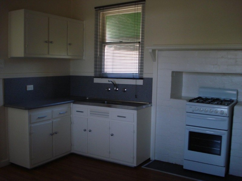 100 Mckenzie Street, Golden Square VIC 3555